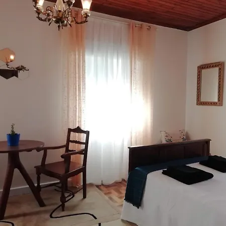 Δωμάτια σε οικογενειακή κατοικία Mini Farm - Βίλα Νόβα ντε Γκάια
