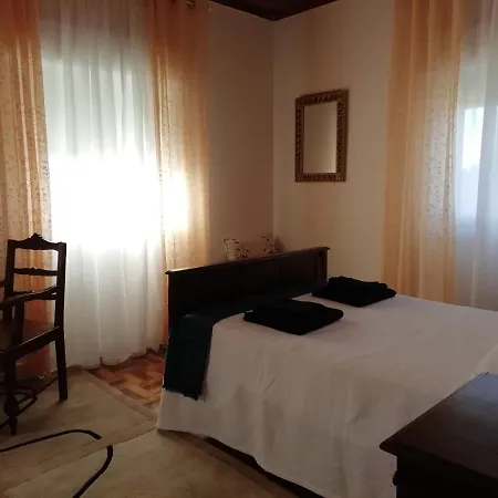 Δωμάτια σε οικογενειακή κατοικία Mini Farm - Βίλα Νόβα ντε Γκάια