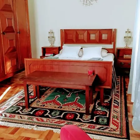 Δωμάτια σε οικογενειακή κατοικία Mini Farm - Βίλα Νόβα ντε Γκάια